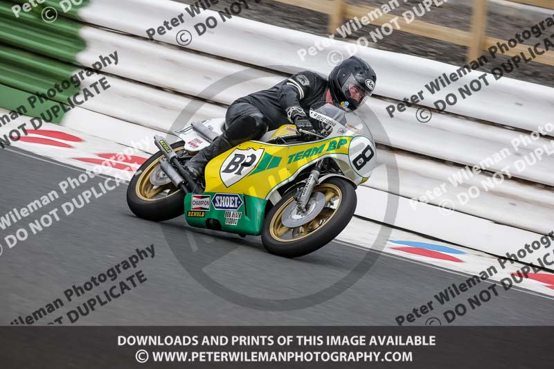 Vintage motorcycle club;eventdigitalimages;mallory park;mallory park trackday photographs;no limits trackdays;peter wileman photography;trackday digital images;trackday photos;vmcc festival 1000 bikes photographs